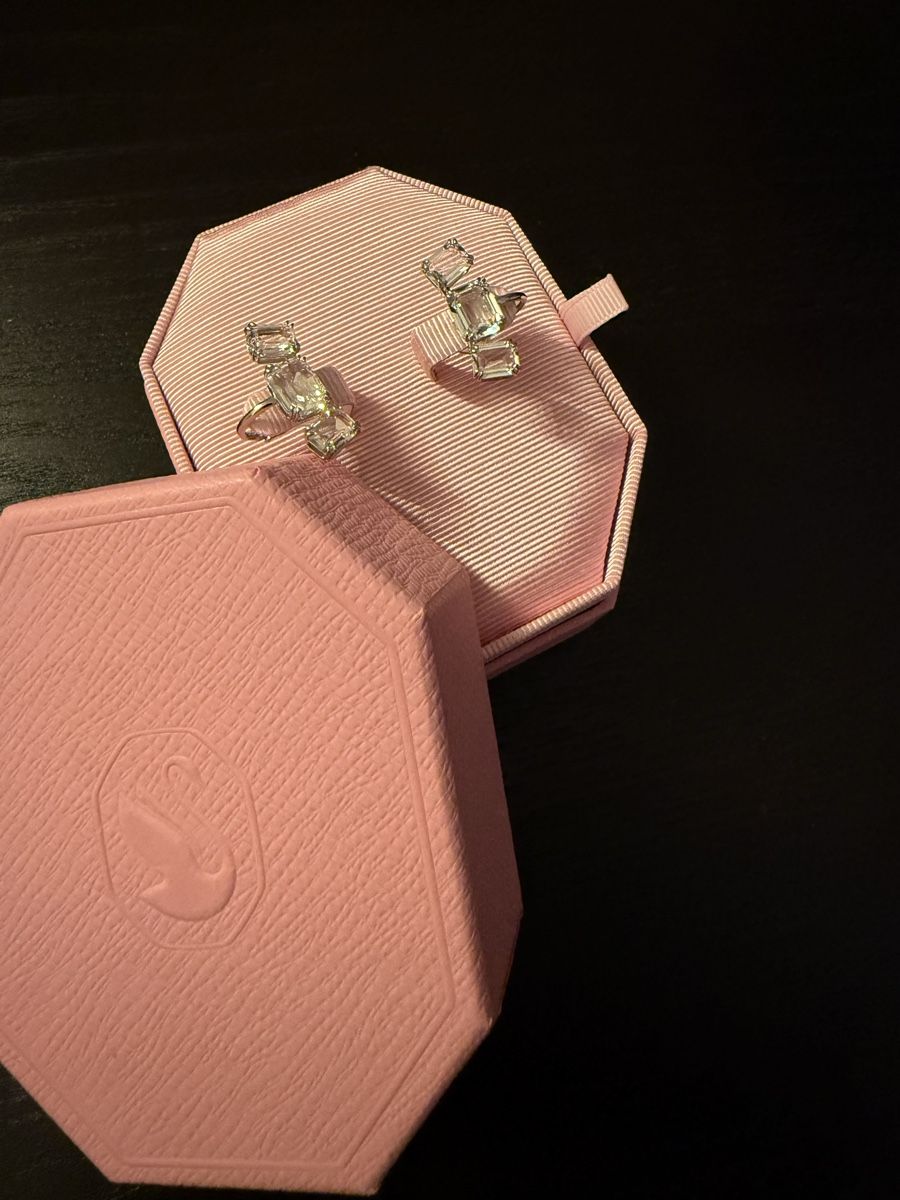Swarovski Ohrringe & -stecker: Swarovski Ohren Ringe – Neu (gemäss Beschreibung) aus Matzingen von gloria97 1