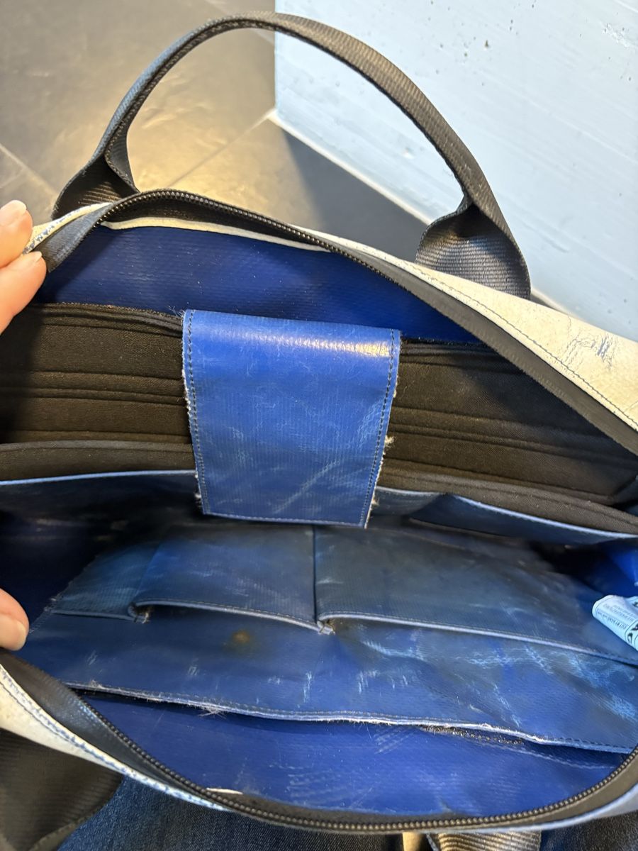 Freitag Borse: Freitag Laptop Tasche  – Usato da Embrach venduto da jacqui01 3