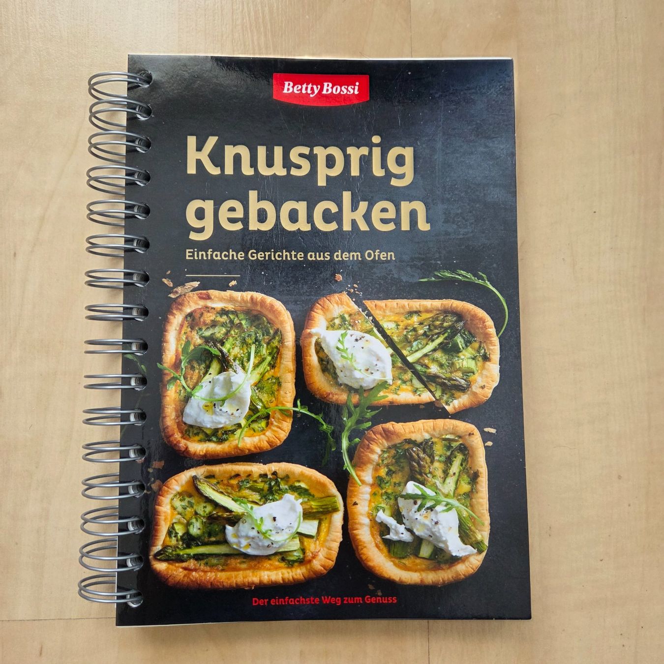 Libri: Knusprig gebacken - Betty Bossi – Nuovo (secondo la descrizione) da Zug venduto da Sunshine_113