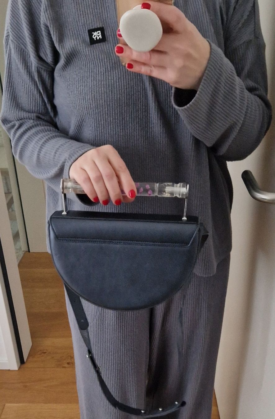 Borse da donna: Aevha London Tasche Leder Blumen – Usato da Erlinsbach SO venduto da ULIKH 9