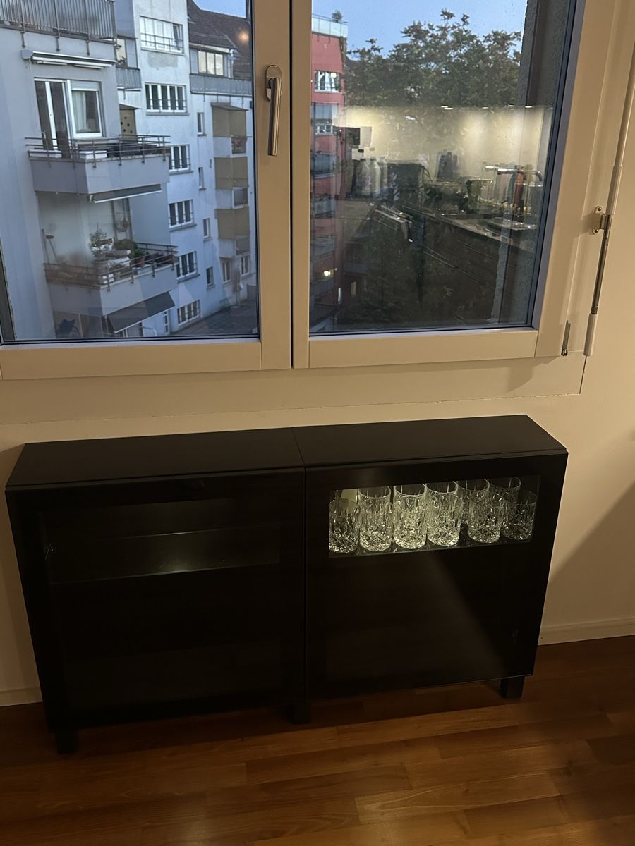 Ikea Vitrinen: Glas Vitrine – Gebraucht aus Zürich von vic_l8q6 1