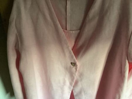 Rosa Leinenjacke mit passendem Top