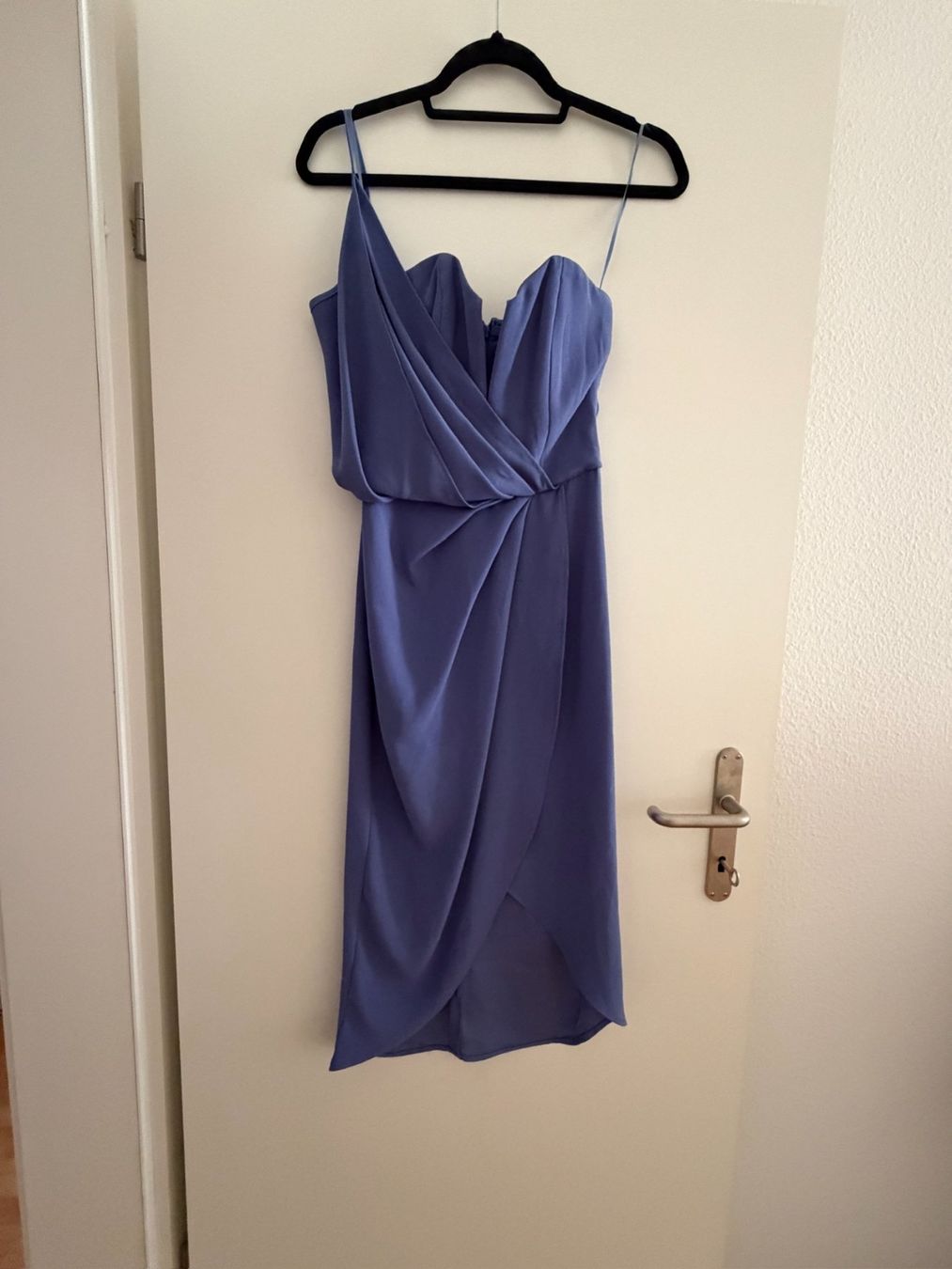 Vestiti: One-Shoulder Kleid – Nuovo (secondo la descrizione) da Brugg AG venduto da Aaru5