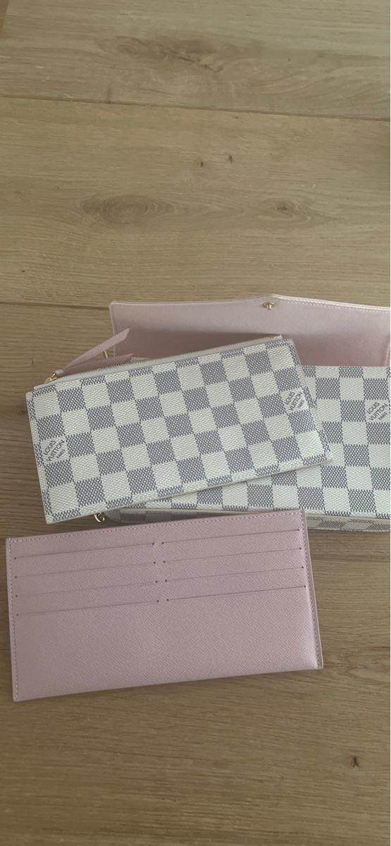 Borse da donna: Louis Vuitton Pochette Azure – Nuovo (secondo la descrizione) da Ebikon venduto da her_82yr 2