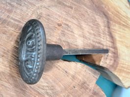 1 antiker Tür Knopf mit Vierkant, Gusseisen (LOT2593#TBS1)