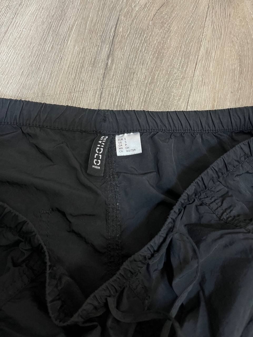 H&M Pantaloni: Hose von H&M – Usato da Wassen UR venduto da Mariianita 1