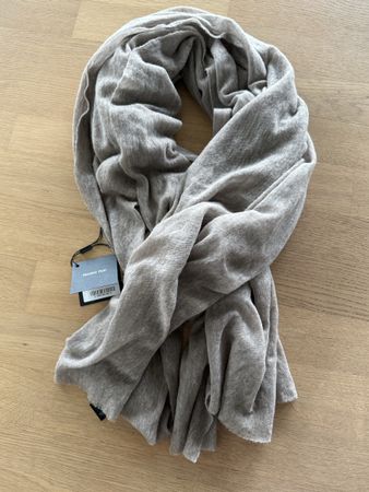 Massimo Dutti 100% Kaschmir Schal, neuwertig mit Etikett!