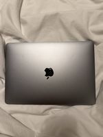Mac Book Laptop
