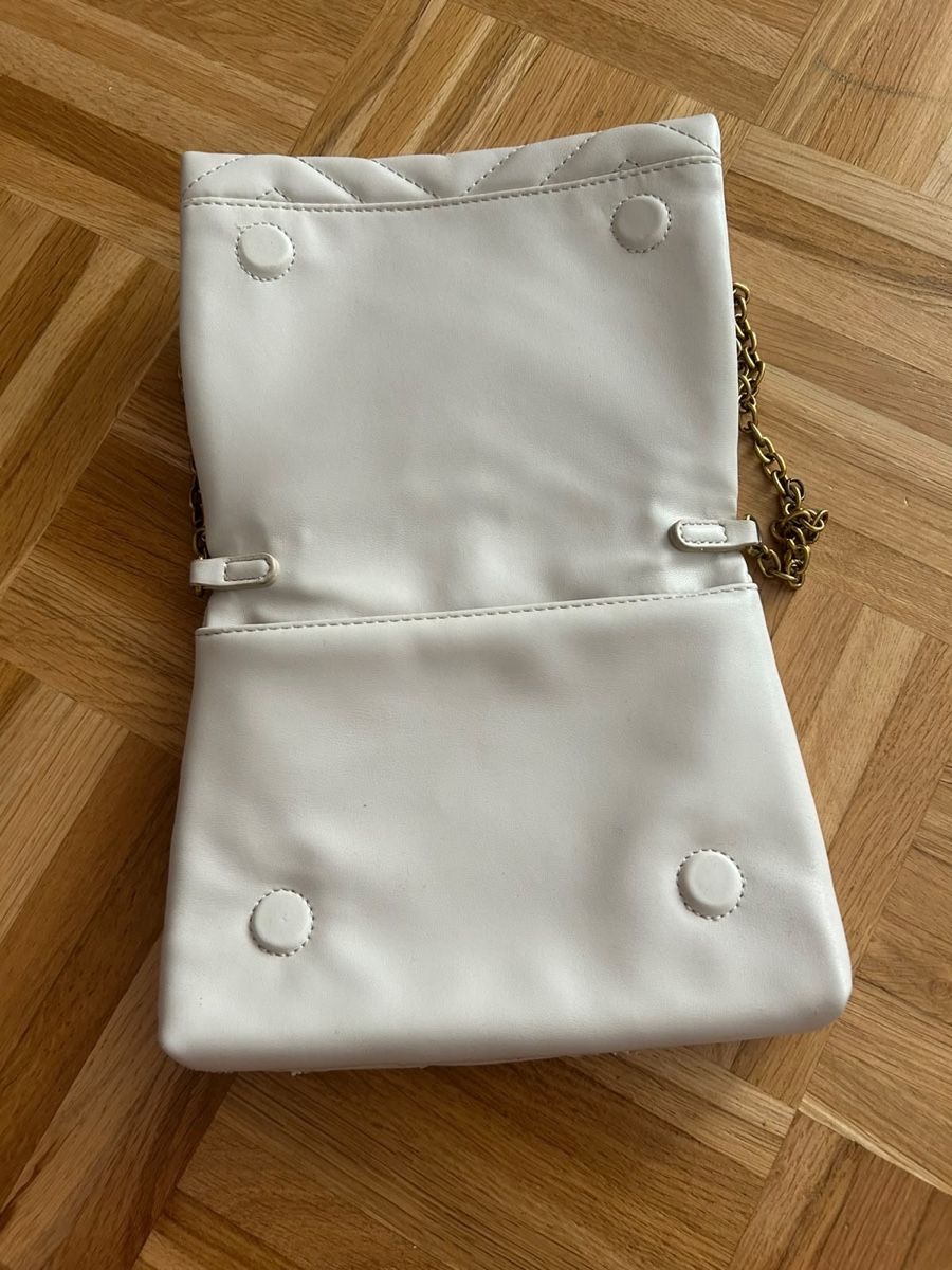 Taschen für Damen: Parfois Umhängetasche weiss – Gebraucht aus Winterthur von Af1976 2
