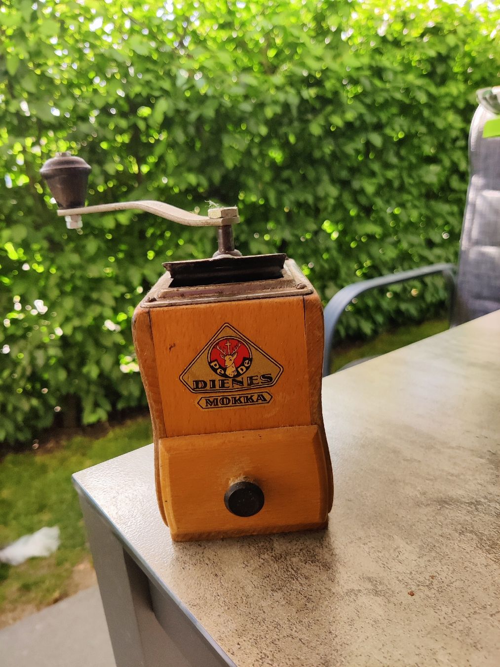 Tutte le decorazioni: Antike Kaffeemühle – Usato da Rüti ZH venduto da Eswa