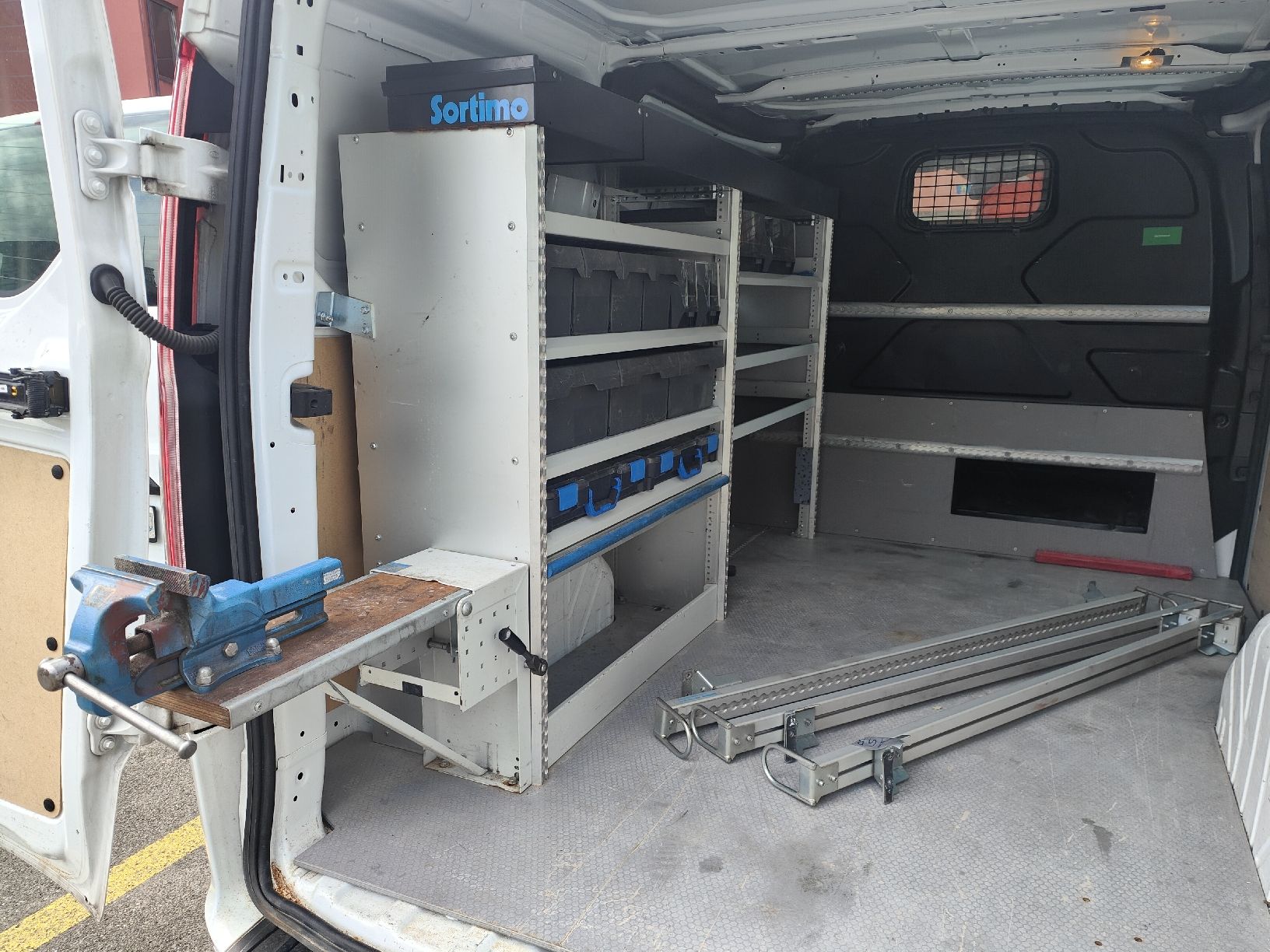 Ford Veicoli commerciali: Ford Transit Custom, 2.0 Diesel, 320, L1H1 + SORTIMO – Usato da Münchwilen TG venduto da atom2000 3