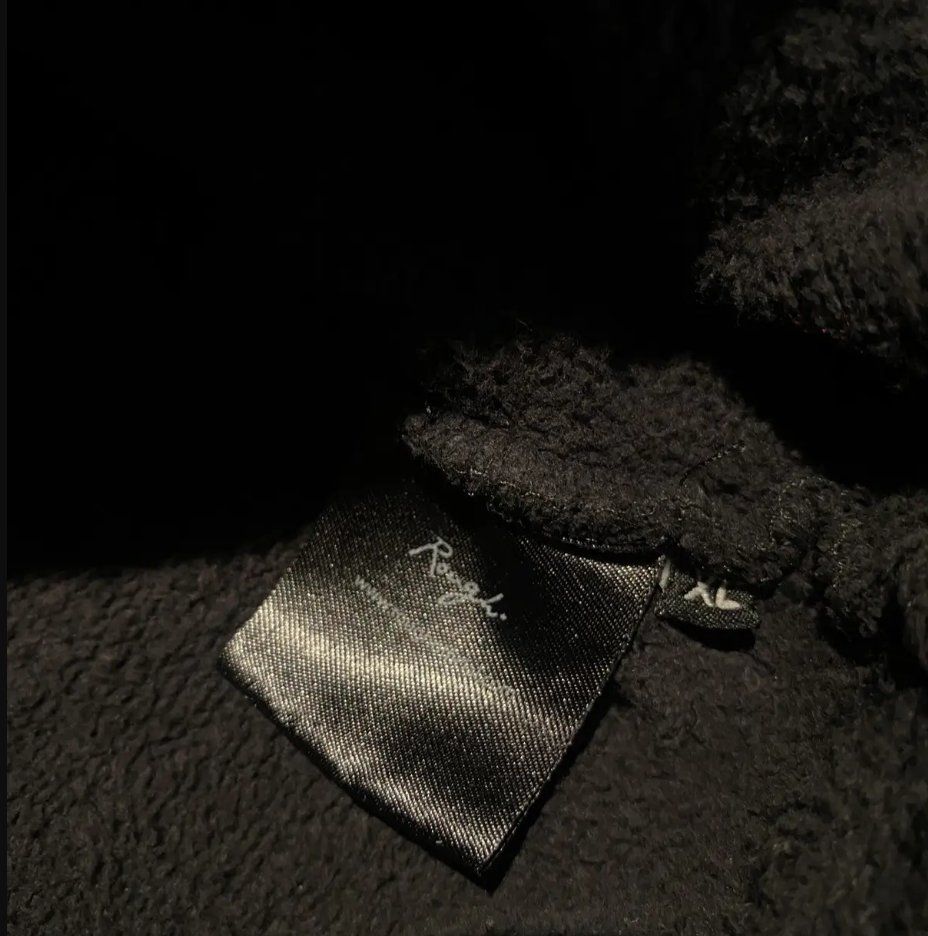 Pulls & Sweat-shirts: Rough. Hoodie – D'occasion à Thalwil par lean21 3