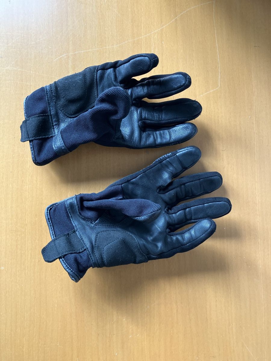 Autres accessoires hommes: Bering Motorradhandschuhe Sommer M – D'occasion à Zürich par dapaula