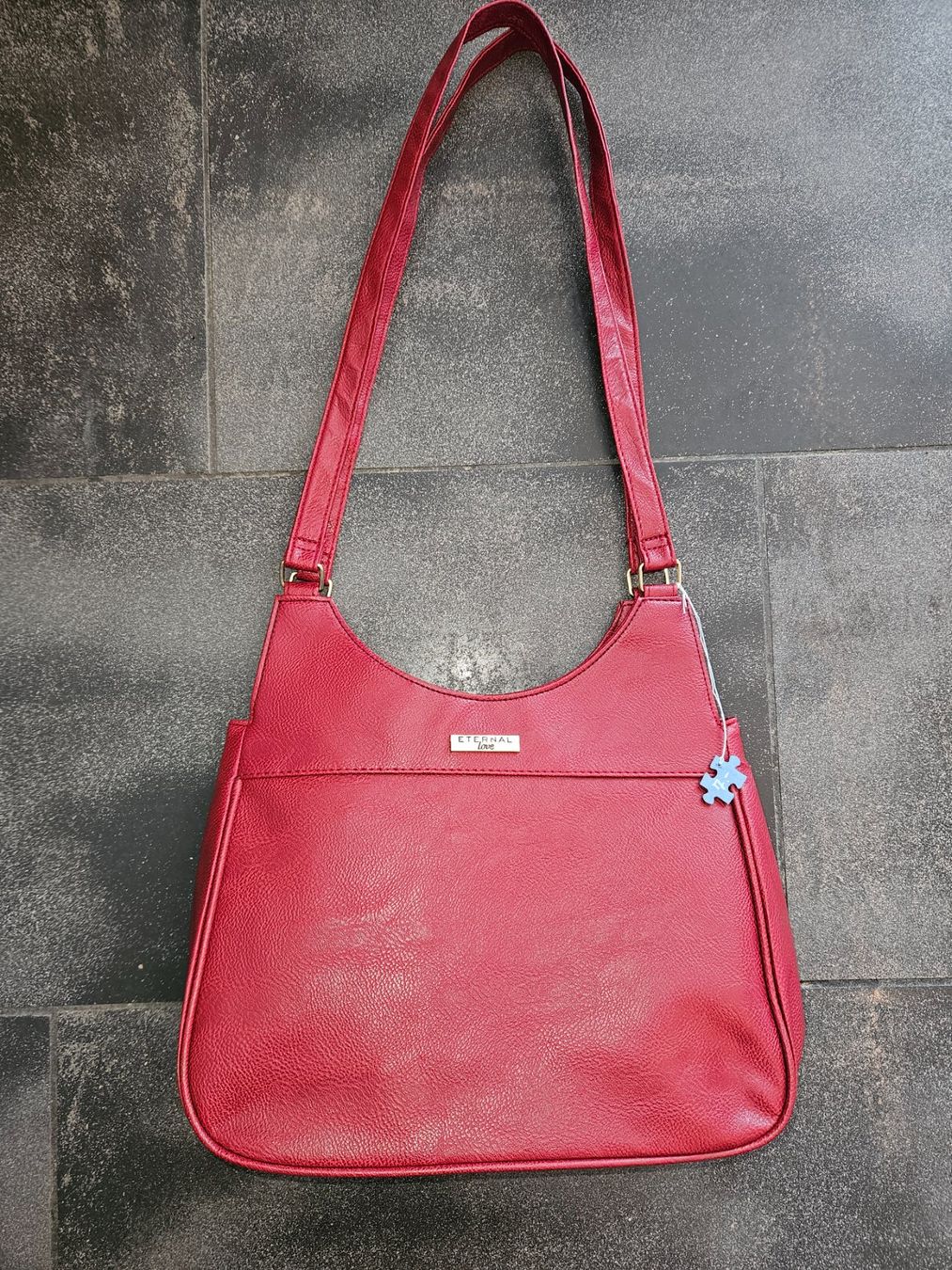 Taschen für Damen: Handtasche Umhängetasche Weinrot -Eternal love – Gebraucht aus Ormalingen von nomolnoi