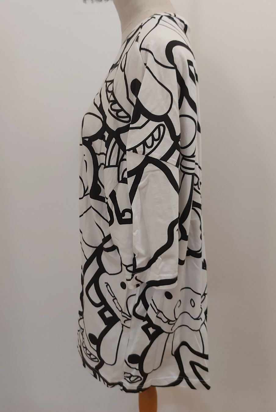 Bershka T-shirt: T-Shirt, weiss mit Print, Gr. L – Usato da Oberengstringen venduto da PaolaDe 1