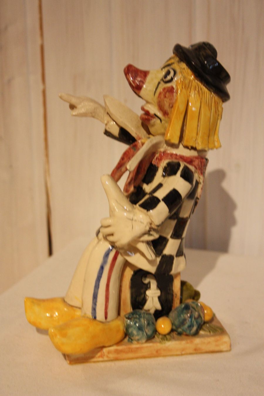 Figuren: Fasnachtsfigur Waggis auf Grenzstein – Gebraucht aus Oberwil BL von Hesa41 1