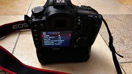Günstig zu verkaufen: Canon EOS 7D inkl. viel Zubehör