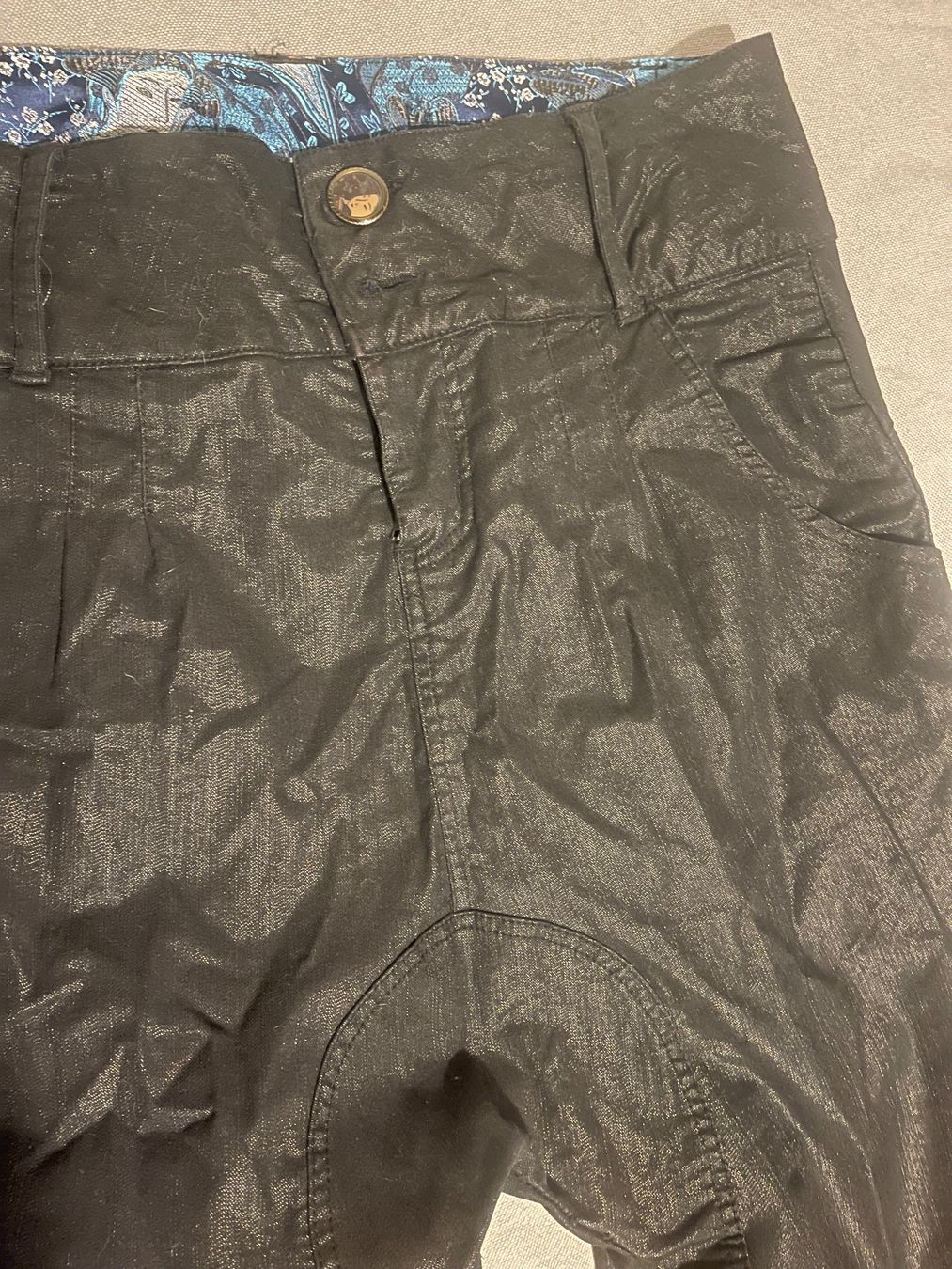 Pantaloni: Hose – Nuovo (secondo la descrizione) da Hinterkappelen venduto da simona67