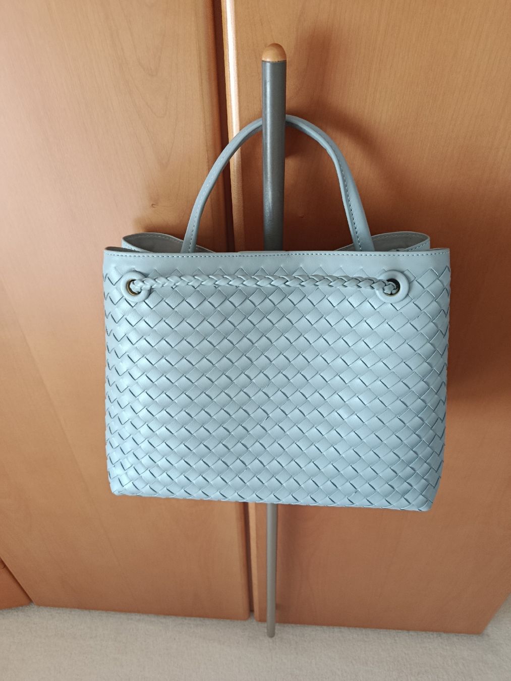 Borse da donna: Hellblaue Damen Handtasche – Nuovo e nell'imballaggio originale da Küsnacht ZH venduto da turtlehouse 1