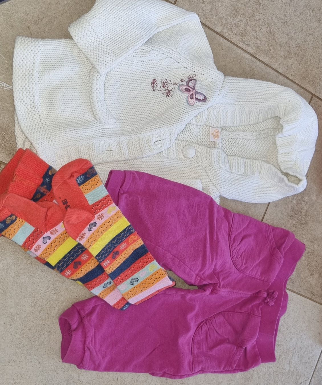 Kleiderpakete & -sets: Grosses Winterkleiderpaket Mädchen gr.80 – Gebraucht aus Grossdietwil von GNOM313 1