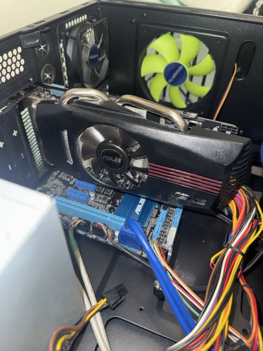 PCs: Computer – Gebraucht aus Zürich von dnlyy 2
