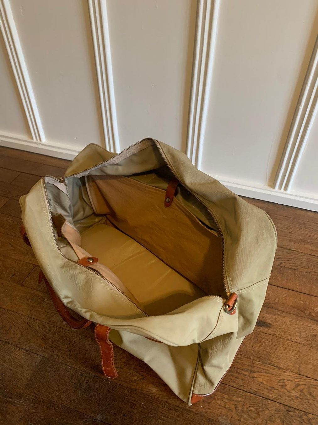 Borse: Large Beige Weekend Bag – Usato da Zürich venduto da abientotleo 3