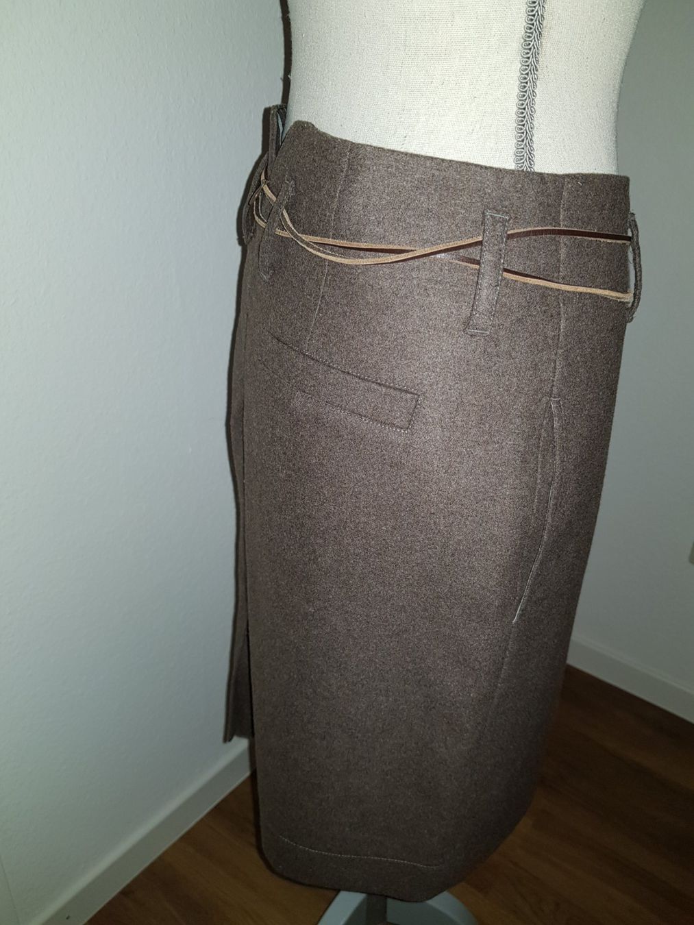 Gonne: Brunello Cucinelli, Rock, uHose – Usato da Wetzikon ZH venduto da med_2y76 5