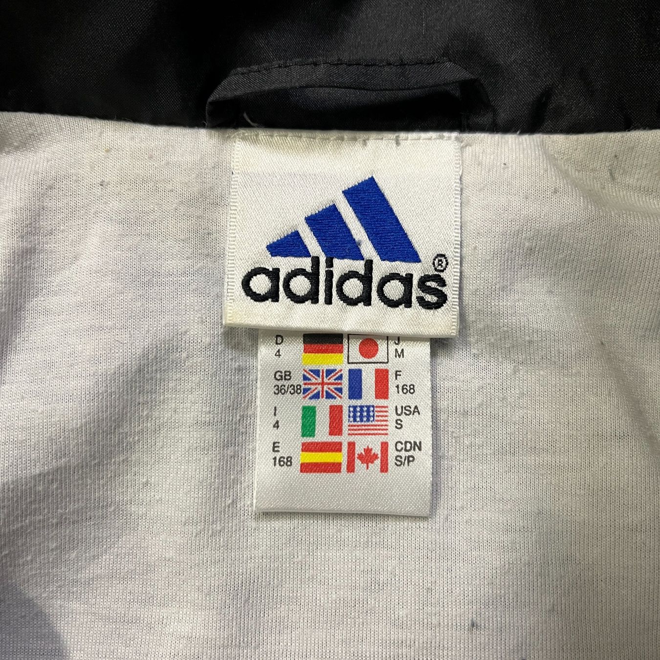 Adidas Giacche: Vintage Adidas Trackjacket (S) – Nuovo (secondo la descrizione) da Chamoson venduto da Sapoloshop 2
