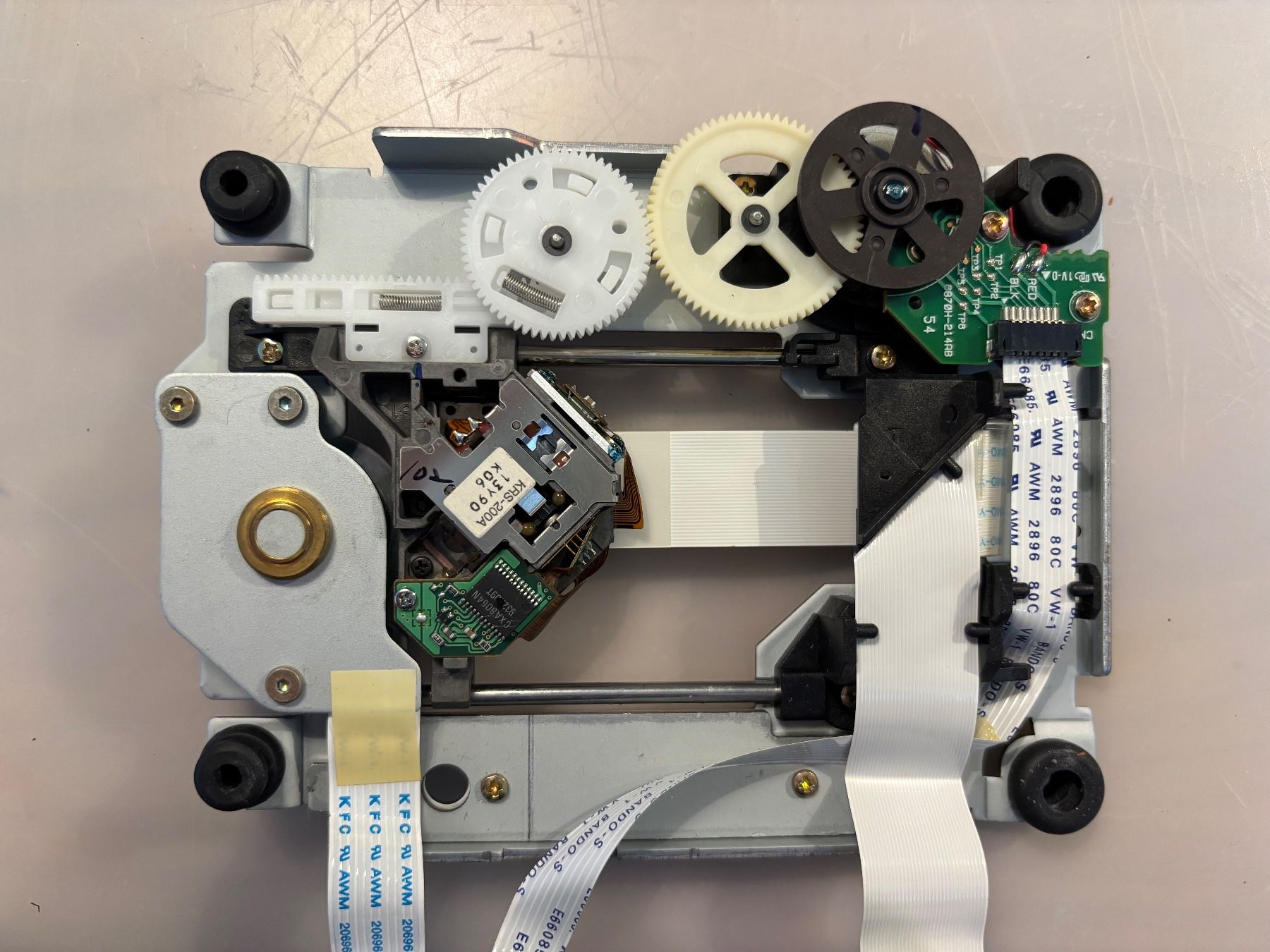 Sony Multimediaplayer & Streamer: Sony KRS-200A Laser + Laufwerk – Gebraucht aus Zürich von Dries 1