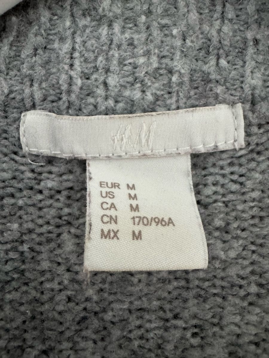 H&M Maglioni & Felpe: H&M Strickjacke, hellgrau, Grösse M – Usato da Zürich venduto da dan_bxq2 1