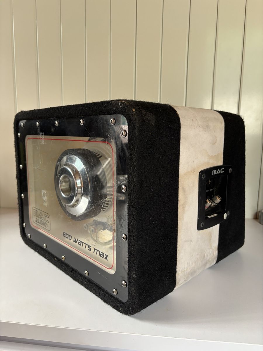 Haut-parleurs: Auto Subwoofer mit Endstufe – D'occasion à Gretzenbach par leo_nmg6 9