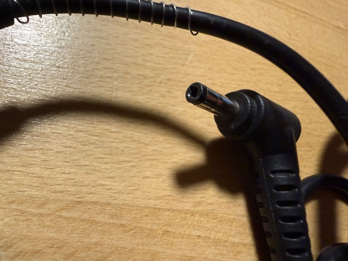 Caricabatterie: Superer Netzteil SP200325V 65W – Usato da Dussnang venduto da sho_7kvb 2