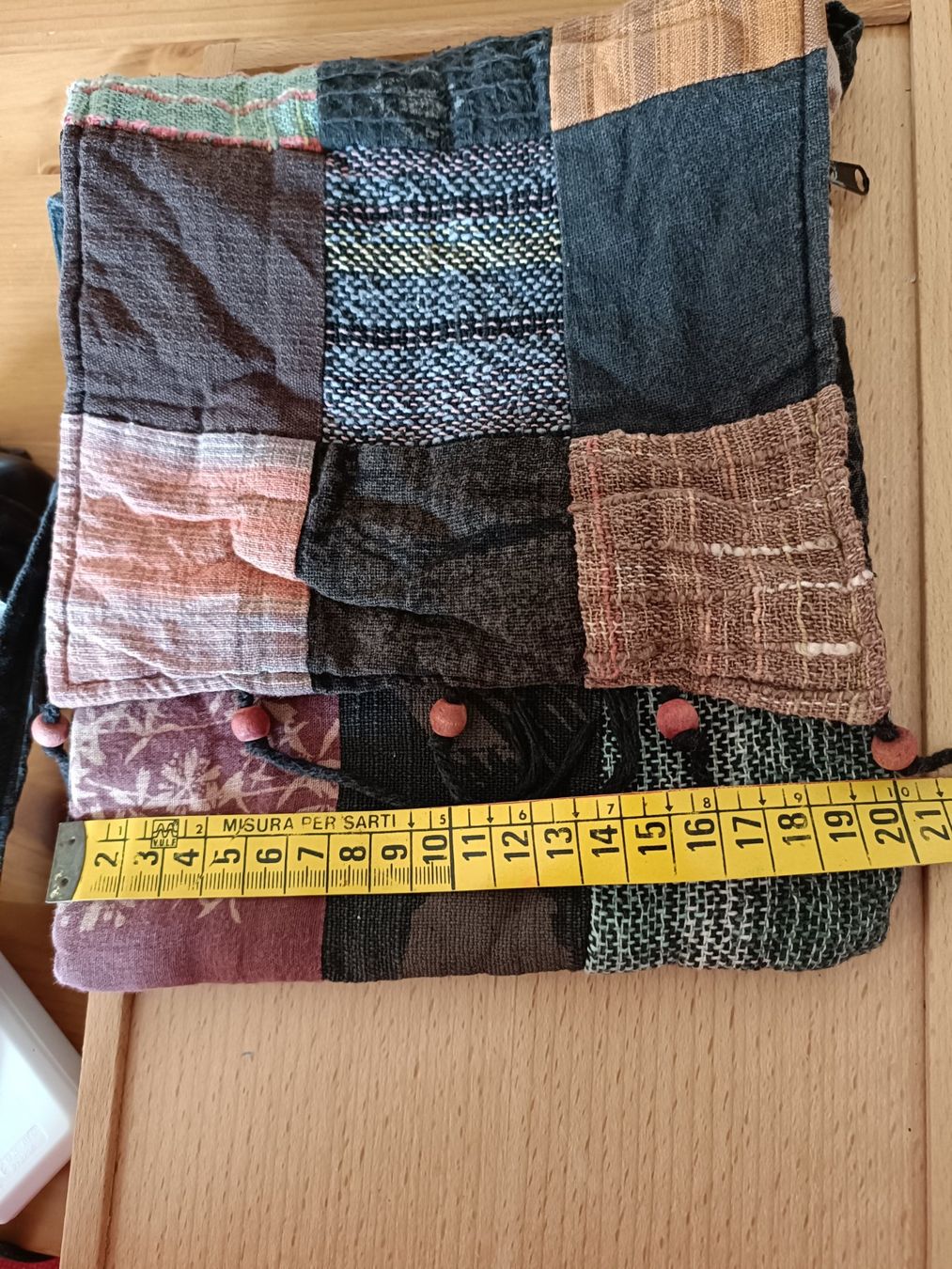 Altro in  Abbigliamento & Accessori: Borsetta a tracolla patchwork tessuto multicolore usata – Usato da Lugano venduto da ycd_rv8h 6