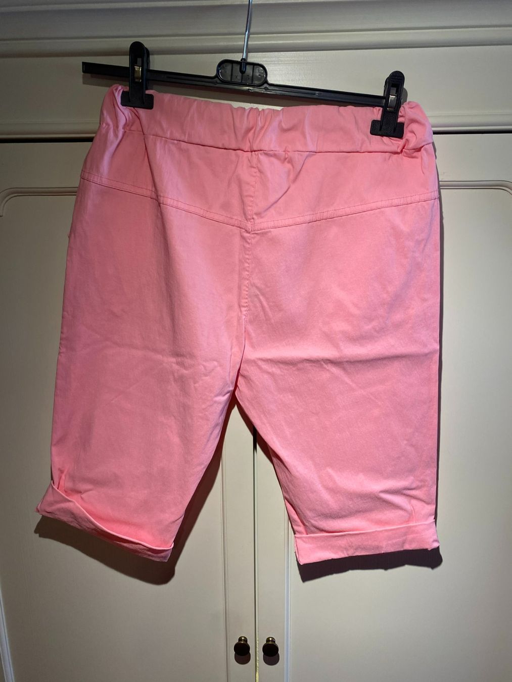 Pantalons: KURZE SHORTS -DAMEN,ROSA – Neuf avec emballage d'origine à Meienried par ManuelaBoutique 4