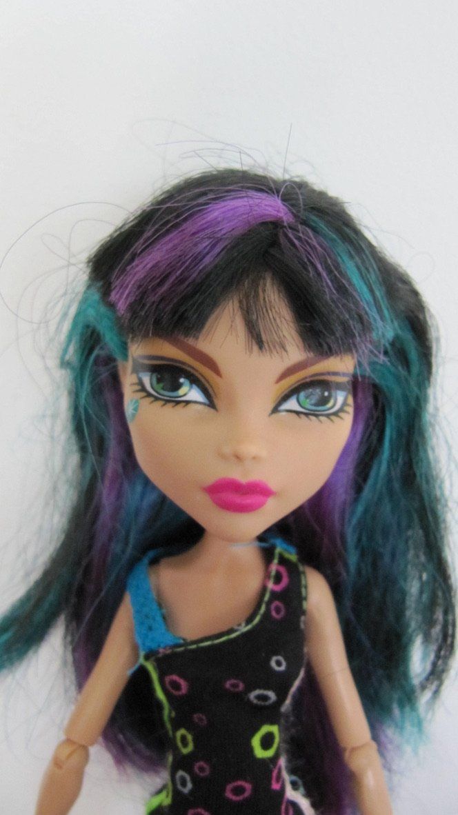 Poupées: Monster High "Cleo De Nile" Puppe – D'occasion à Brunnen par Kiwiland1 1