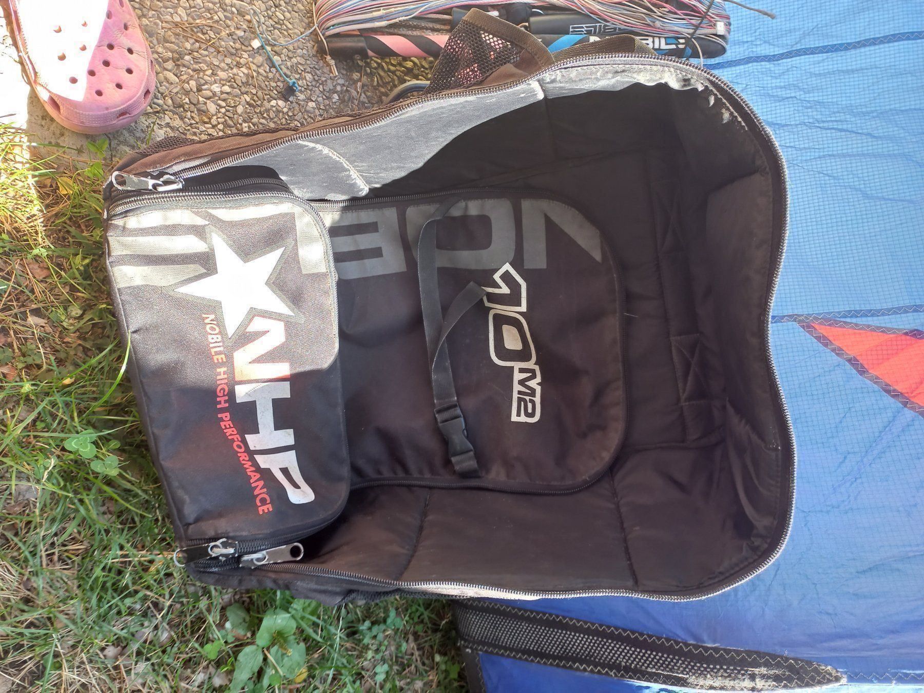 Aquilone: Biete Kite 10qm Marke Nobile mit Bar – Usato da Domat Ems venduto da carlo1sport 2