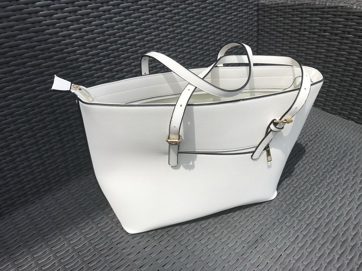 Taschen: Weisse Handtasche – Gebraucht aus Laufen von mercedes420 3