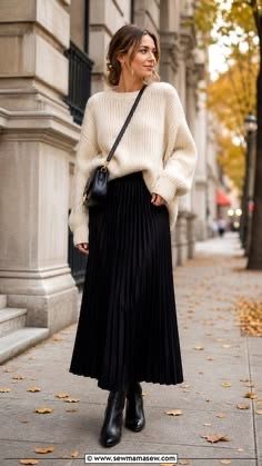 jupe plissé noir et en soie M marque SALVATORE FERRAGAMO
