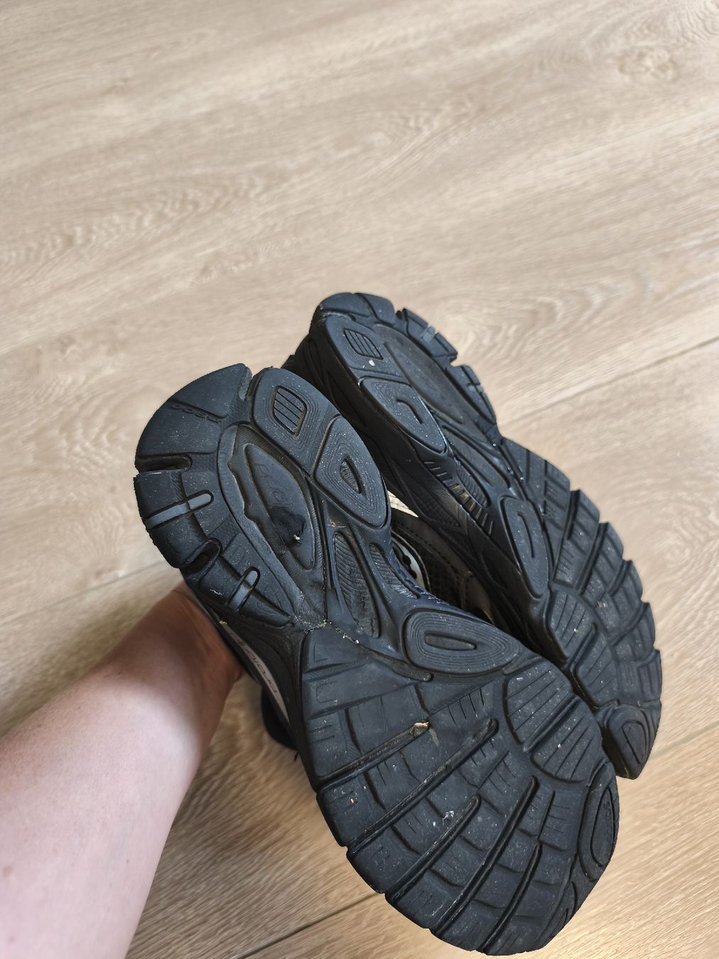 Chaussures hommes: Saucony Guide 7 basket noirs taille 42 – D'occasion à Orbe par don_ym8h 6