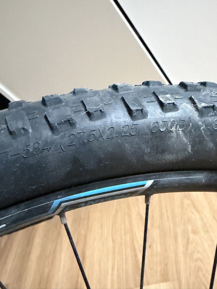 Pneumatici & Ruote complete: MTB Hinterrad 27.5” – Usato da Luzern venduto da pes_z8wz 1