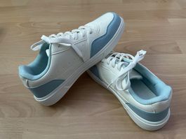 Sneaker weiss / hellblau