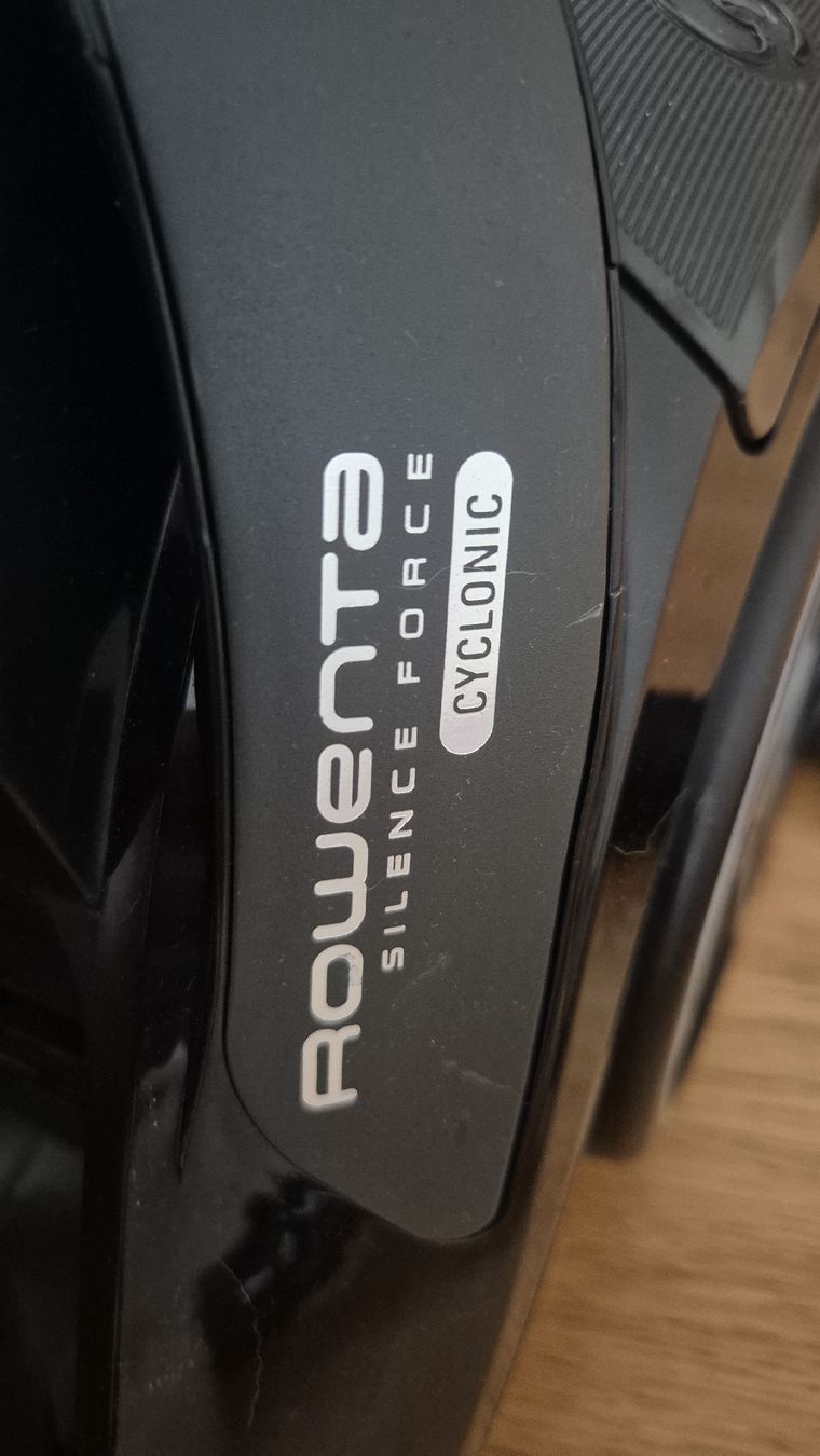 Rowenta Silence Force Cyclonic Staubsauger beutellos, schwar (D ...