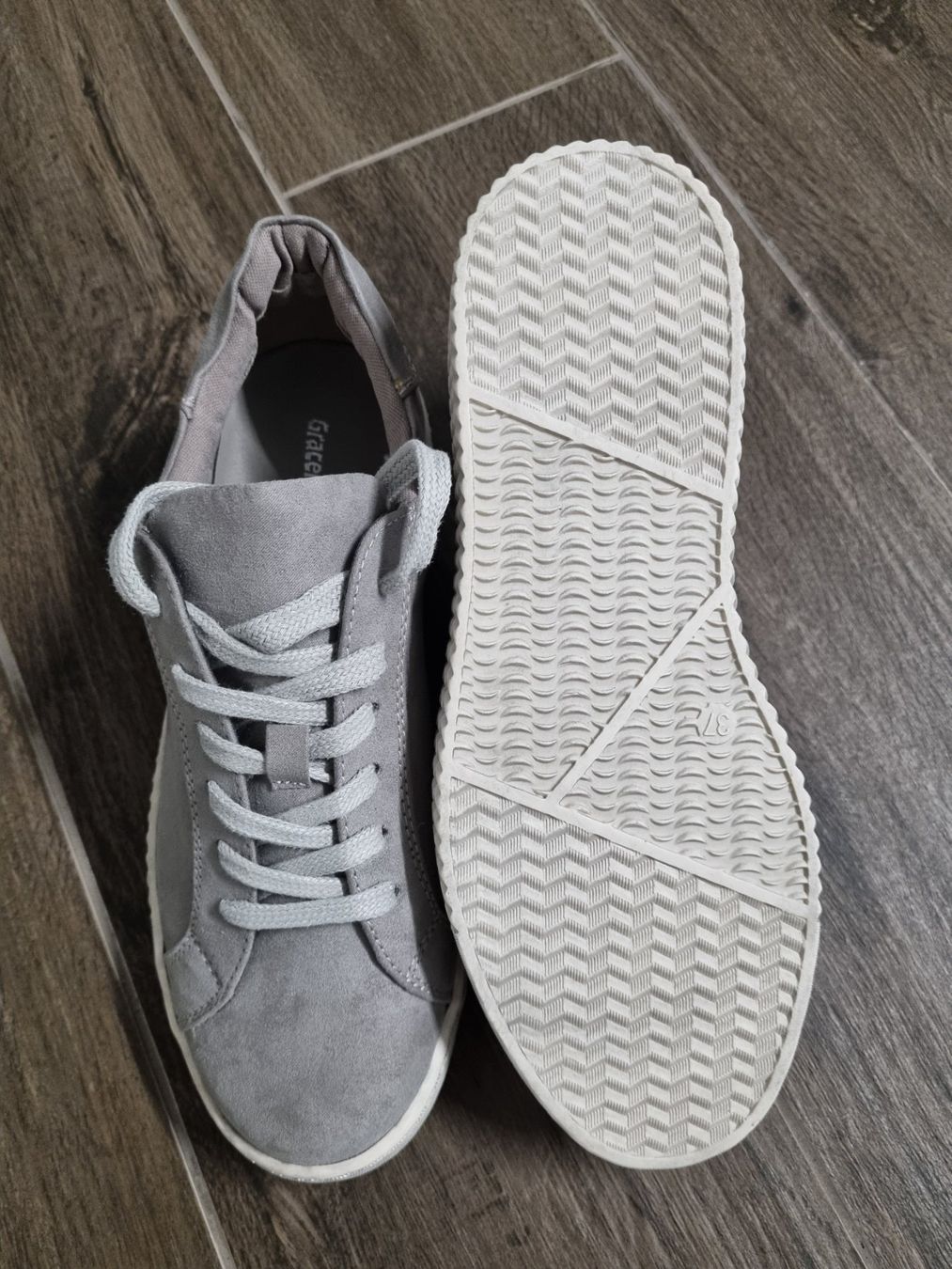 Graceland Scarpe da donna: Moderner neuer Sneaker von Graceland, Gr. 37 – Nuovo e nell'imballaggio originale da Wiesendangen venduto da kauftipp 2