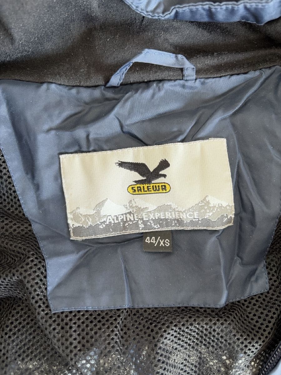 Salewa Giacche: Salewa Leichte Jacke, Winddicht, Grösse XS/44 – Usato da Au ZH venduto da eac_gm25 2