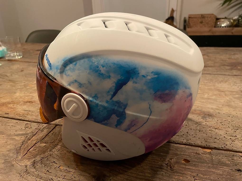 Caschi: Alpina Kinderskihelm mit Brille – Usato da Moosleerau venduto da lor_j6t7 1