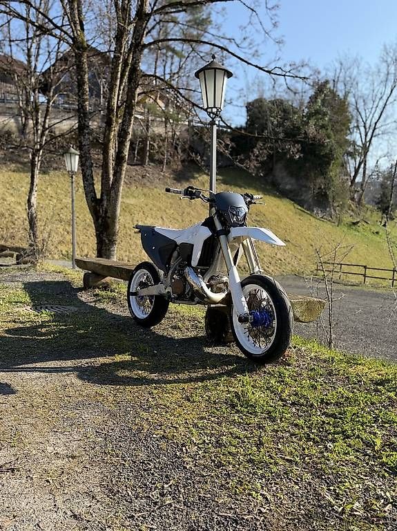 Toutes les pièces détachées moto: Fantic xe300 30bh – D'occasion à Schaan par mar_h98h 2
