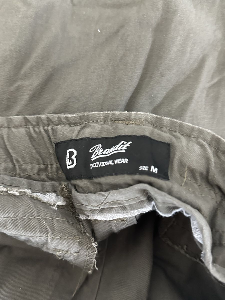 Pantaloni: Grüne Brandit Cargohose – Usato da Freienbach venduto da fel_c759 2