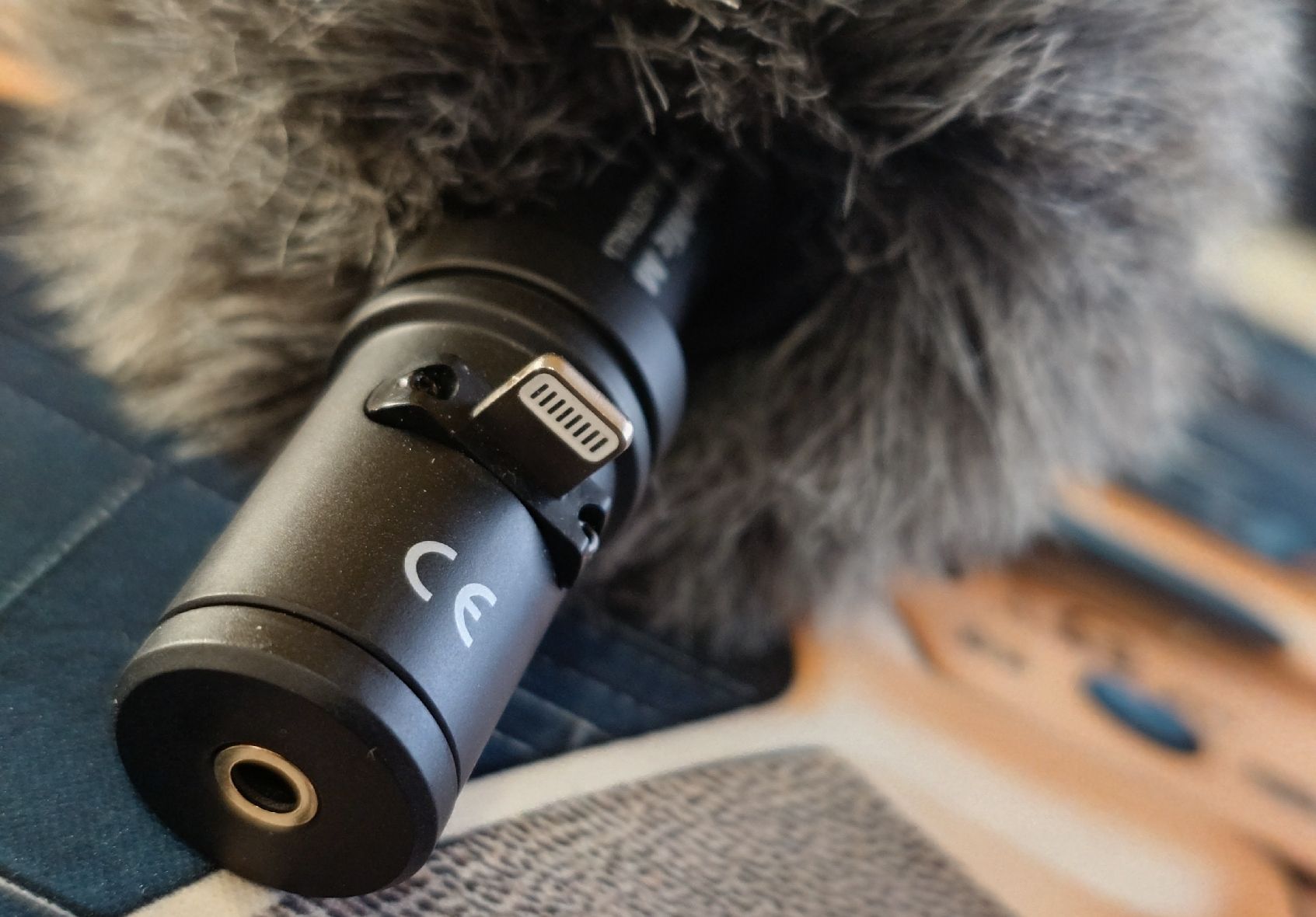 Røde Mikrofone: Rode: VideoMic Me - Mikrofon mit Windschutz! – Neu (gemäss Beschreibung) aus Ennetmoos von Faders 4