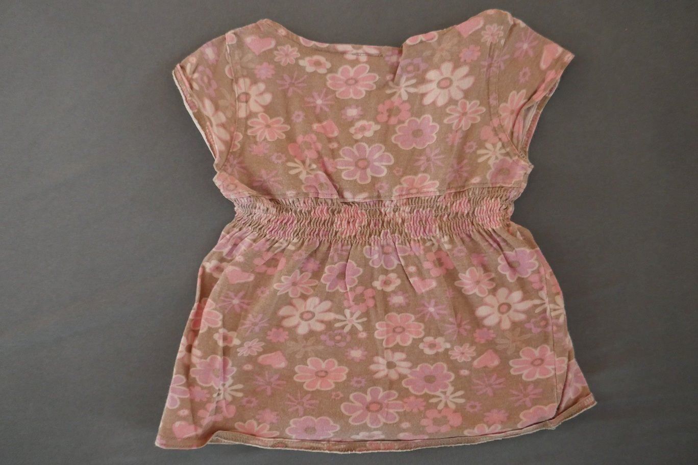 Camicette, T-shirt & Top: Schmuckes Blumen-T-Shirt, Gr. 98 – Usato da Horgen venduto da Feli39 2