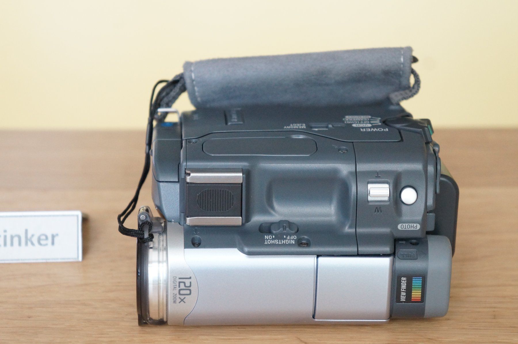 Sony Camcorder: SONY TRV22E ... MiniDV Kassetten Kamera ... – Gebraucht aus St.Gallen von  8